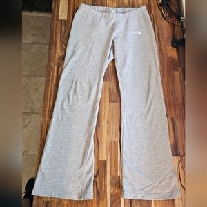 Women's North Face sweatpants Size Medium